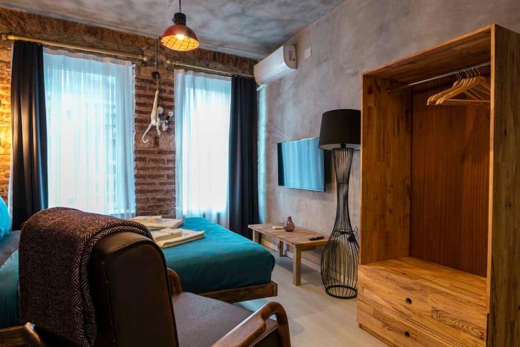 Classy Furnished Studio In The Heart Of Karakoey Apartamento Istambul Exterior foto